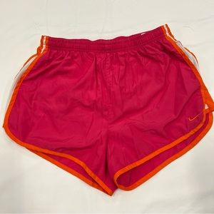 Nike Dri Fit Women’s Medium Shorts